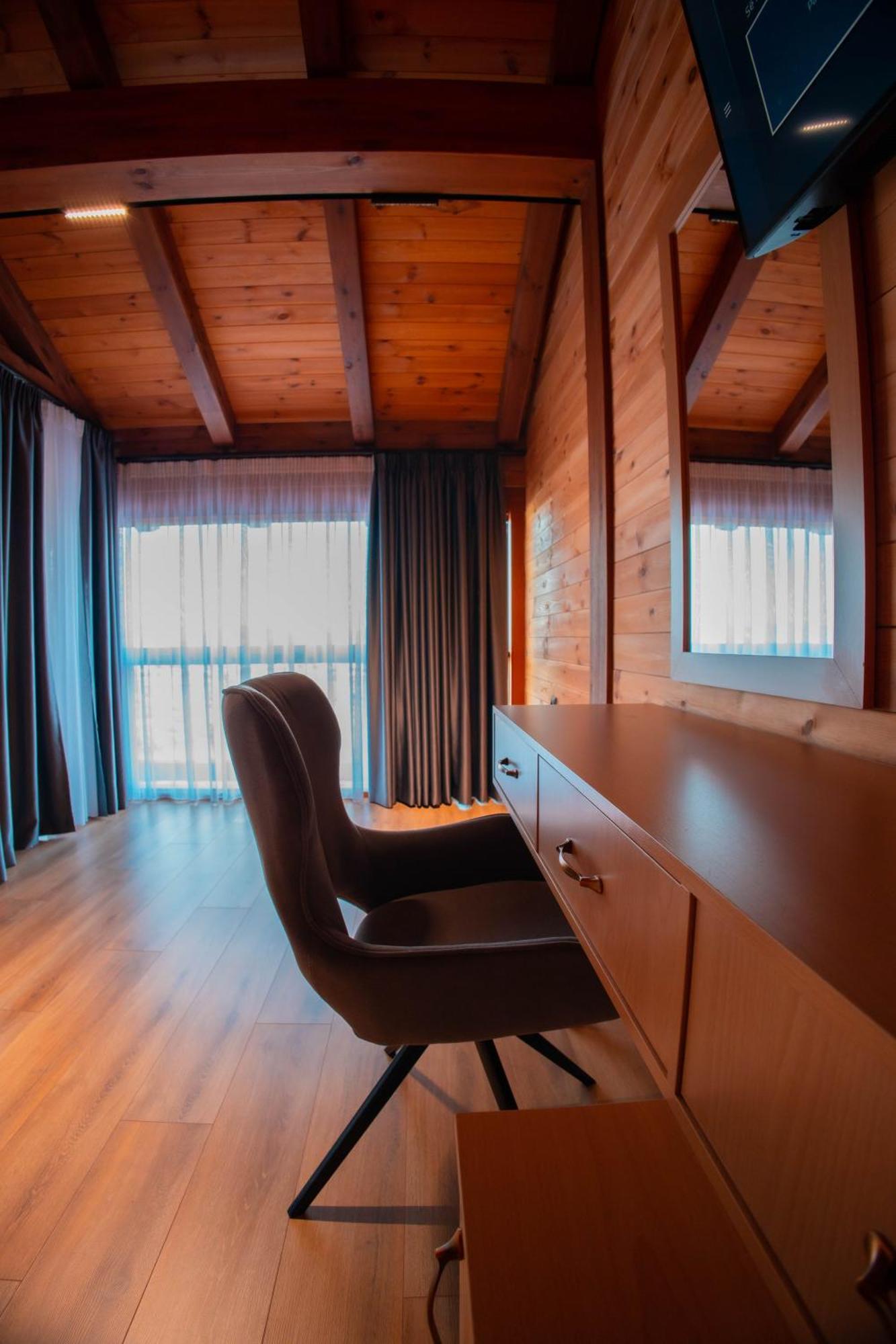 Hotel Shpija E Gjyshit Canaj 外观 照片