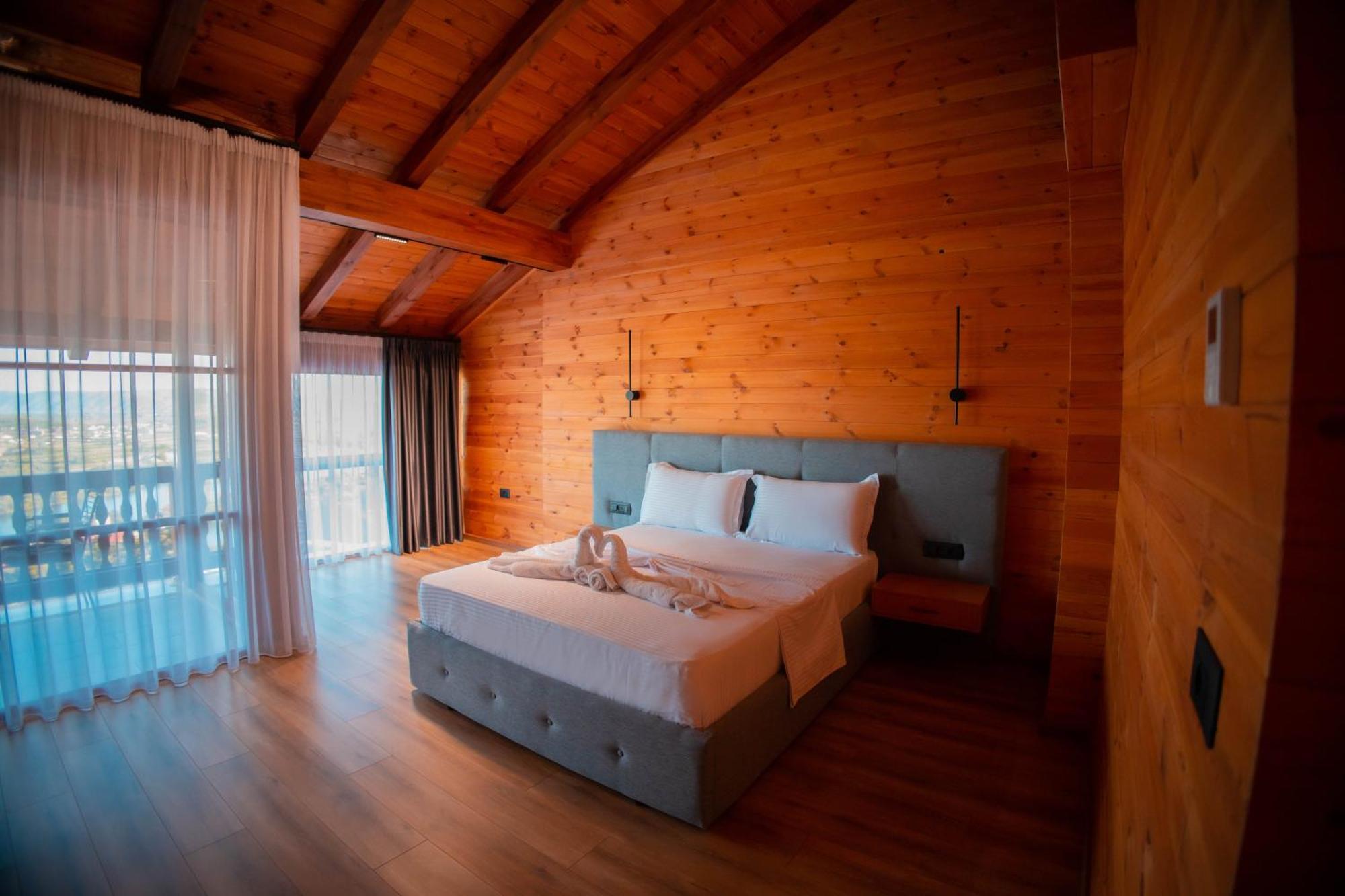Hotel Shpija E Gjyshit Canaj 外观 照片