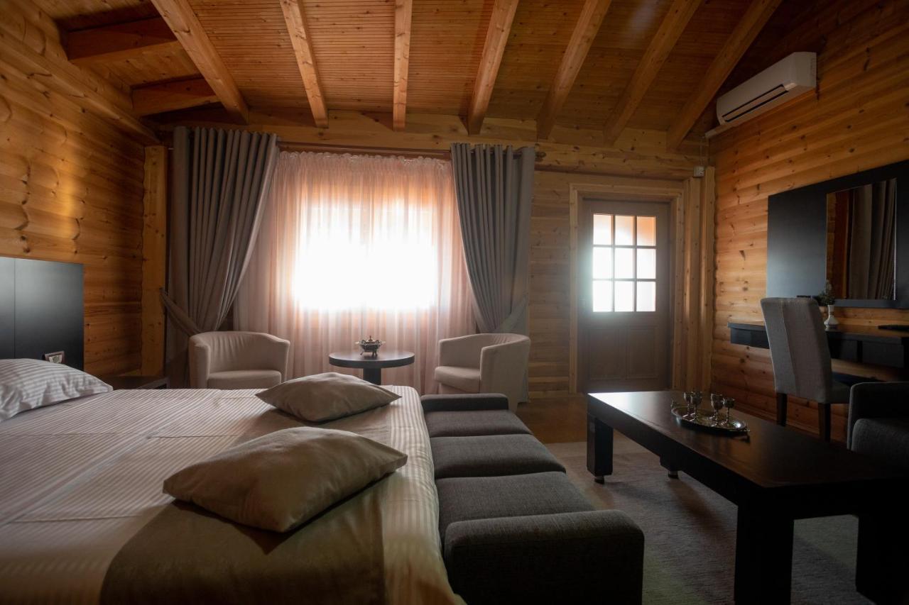 Hotel Shpija E Gjyshit Canaj 外观 照片