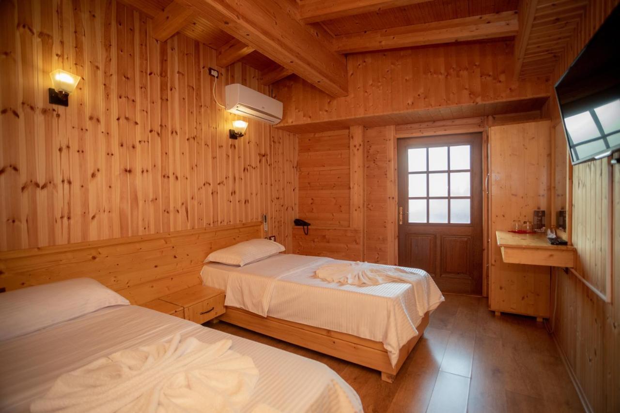 Hotel Shpija E Gjyshit Canaj 外观 照片