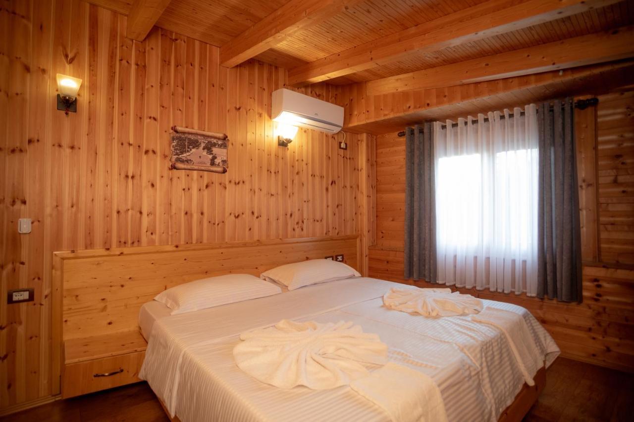 Hotel Shpija E Gjyshit Canaj 外观 照片